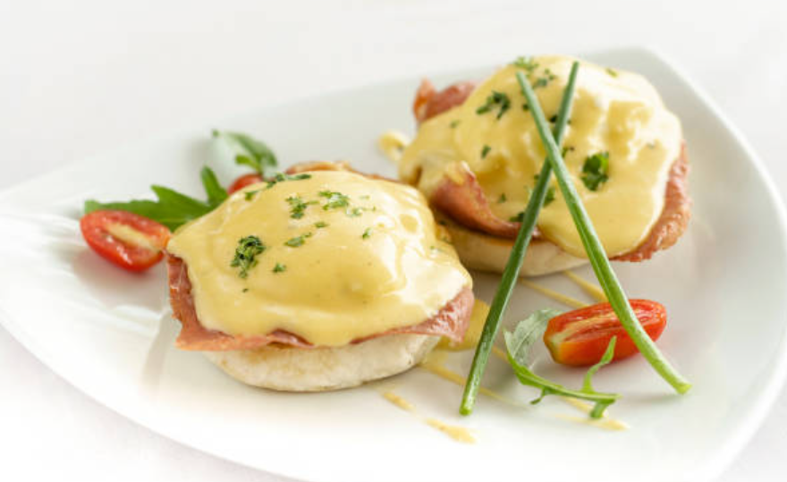Classic Eggs Benedict With Homemade Hollandaise