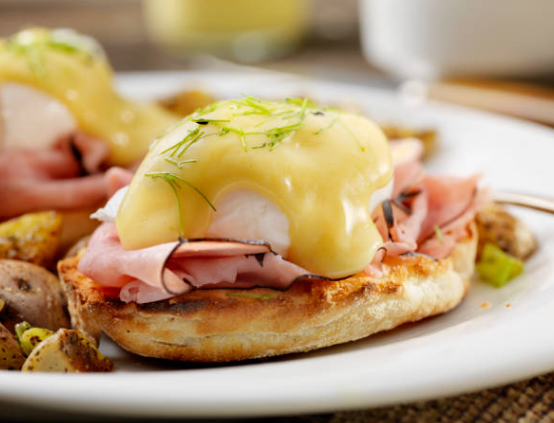 Classic Eggs Benedict With Homemade Hollandaise