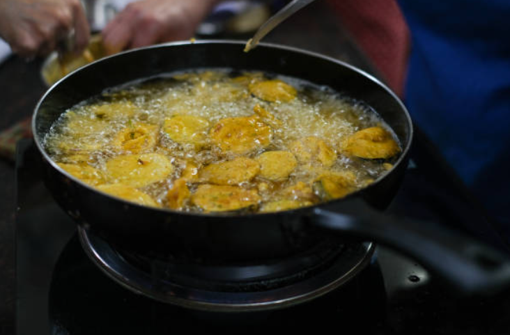 Fried Pickles with Spicy Mayonnaise: A Crispy, Zesty Snack You’ll Crave
