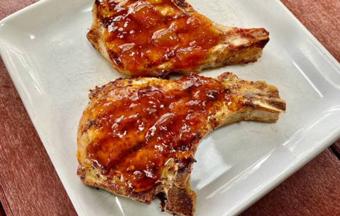 Raspberry Glazed Pork Chops That’ll Make Your Taste Buds Dance