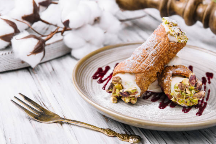 Cannoli Siciliani: The Crispy, Creamy Italian Dessert That Wins Hearts