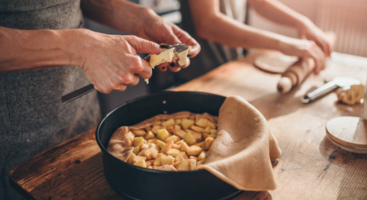 Deep-Dish All-American Cinnamon Apple Pie