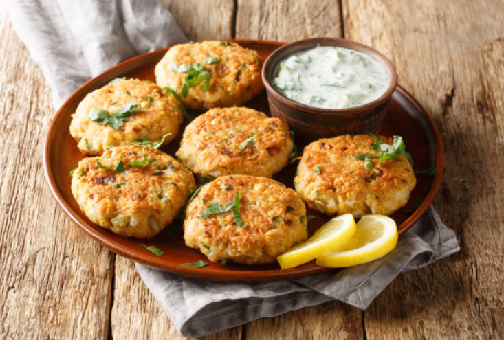 Mini Crab Cakes with Lemon Aioli: Bite-Sized Elegance with Big Flavor