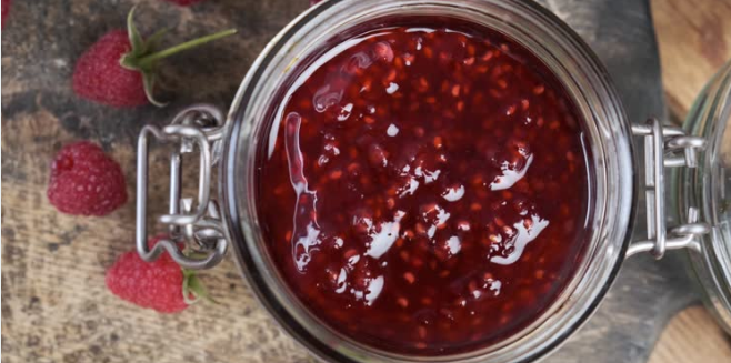 Old-Fashioned Raspberry Jam