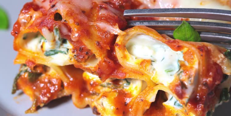 Stuffed Shells: Creamy, Cheesy, Baked Italian Goodness