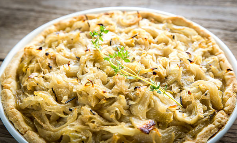 Tarte à l’Oignon: Savory French Onion Tart with Cream and Cheese