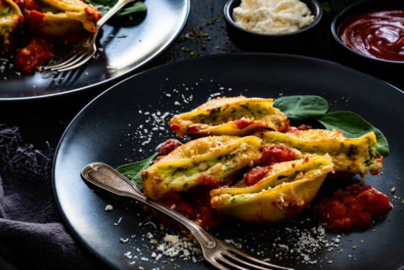 Vegetarian Skillet Stuffed Shells: Cheesy, Hearty, One-Pan Wonder