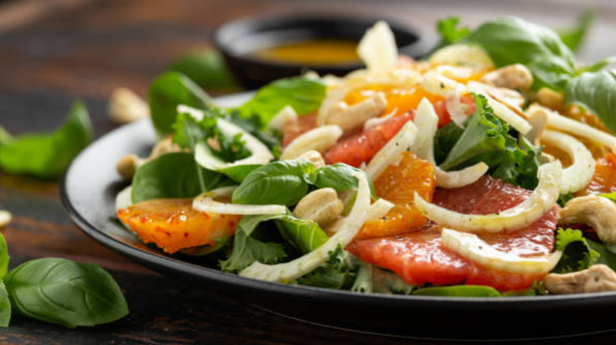 Zesty Elegance: Orange and Fennel Salad with Mint and Olive Oil