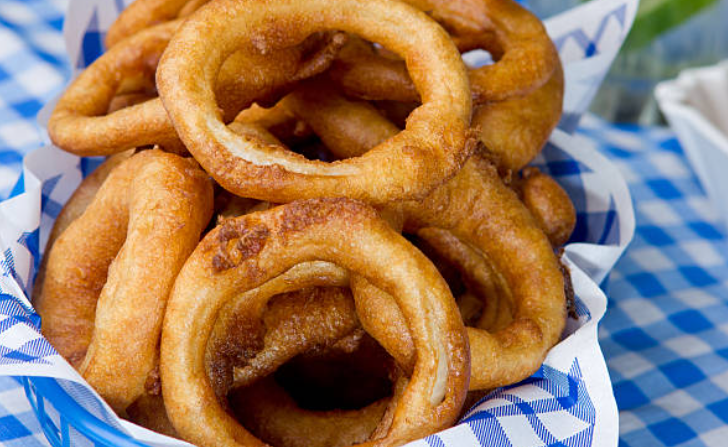 Ultra-Crispy Buttermilk Onion Rings That Never Go Soggy