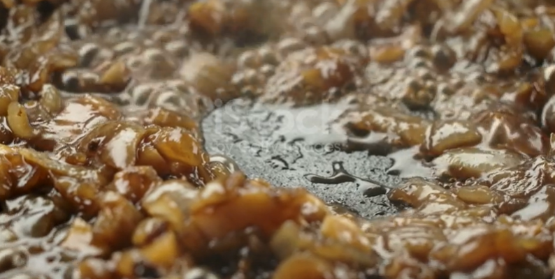 Sweet & Savory Onion Confit – The Ultimate Flavor Booster