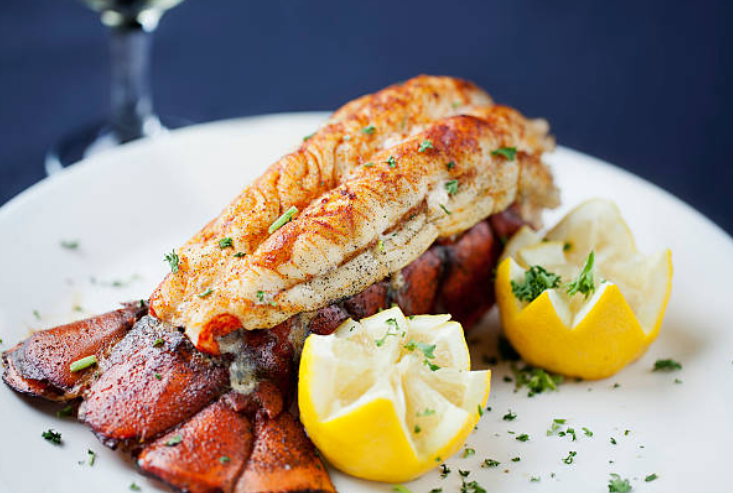 Elegant Broiled Lobster Tails with Garlic Lemon Butter