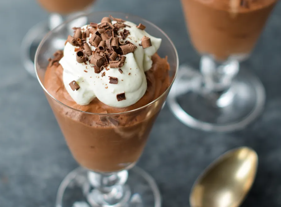 Decadent Chocolate Mousse with a Silky-Smooth Finish
