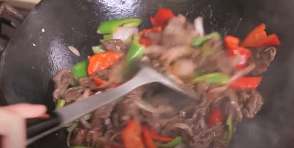 Chinese Pepper Steak – Bold, Saucy, and Sizzling Stir-Fry Favorite