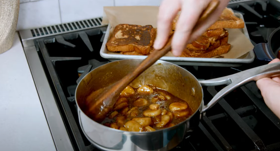 Bananas Foster French Toast – A Decadent Brunch Delight