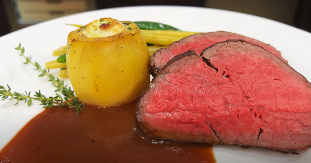 Classic French Châteaubriand Recipe for Two – Elegant, Tender, and Perfectly Romantic