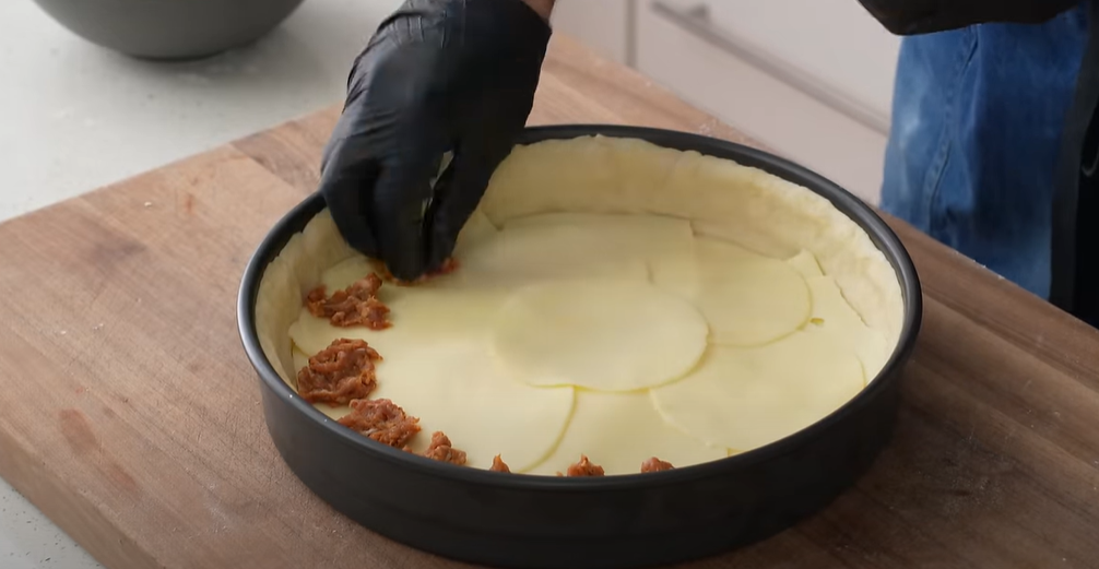 Chicago Deep Dish Pizza at Home